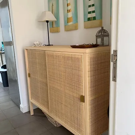 Cerca Del Mar *
